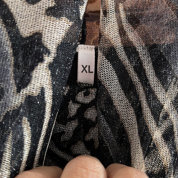 Lisa and Me pretty abstract animal print top - Picture 3 of 5